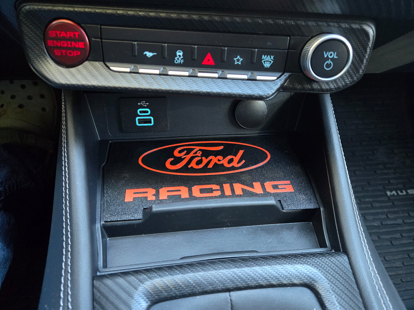 Ford 2024+ Dash Cubby Pad for Wireless Charger- FORD Racing Logo