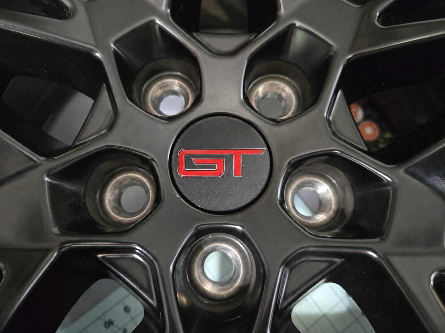 Mustang GT logo OEM-Style Wheel Center Caps – Set of 4