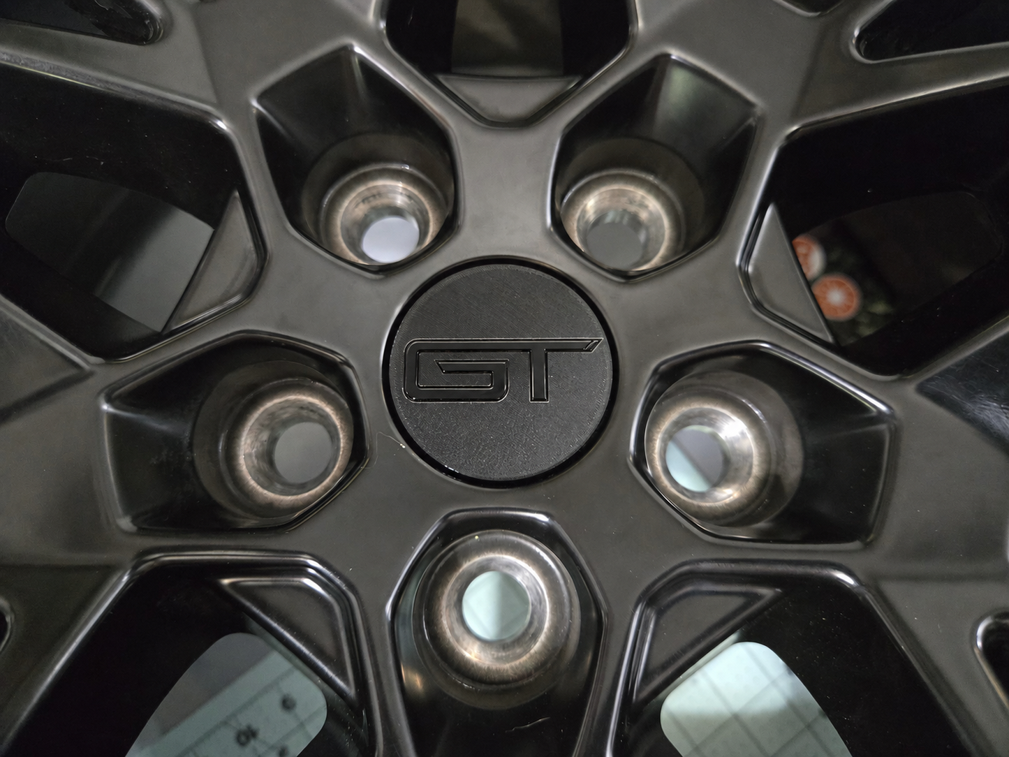 Mustang GT logo OEM-Style Wheel Center Caps – Set of 4