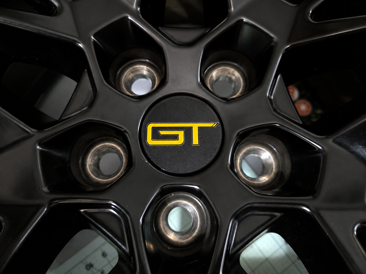 Mustang GT logo OEM-Style Wheel Center Caps – Set of 4