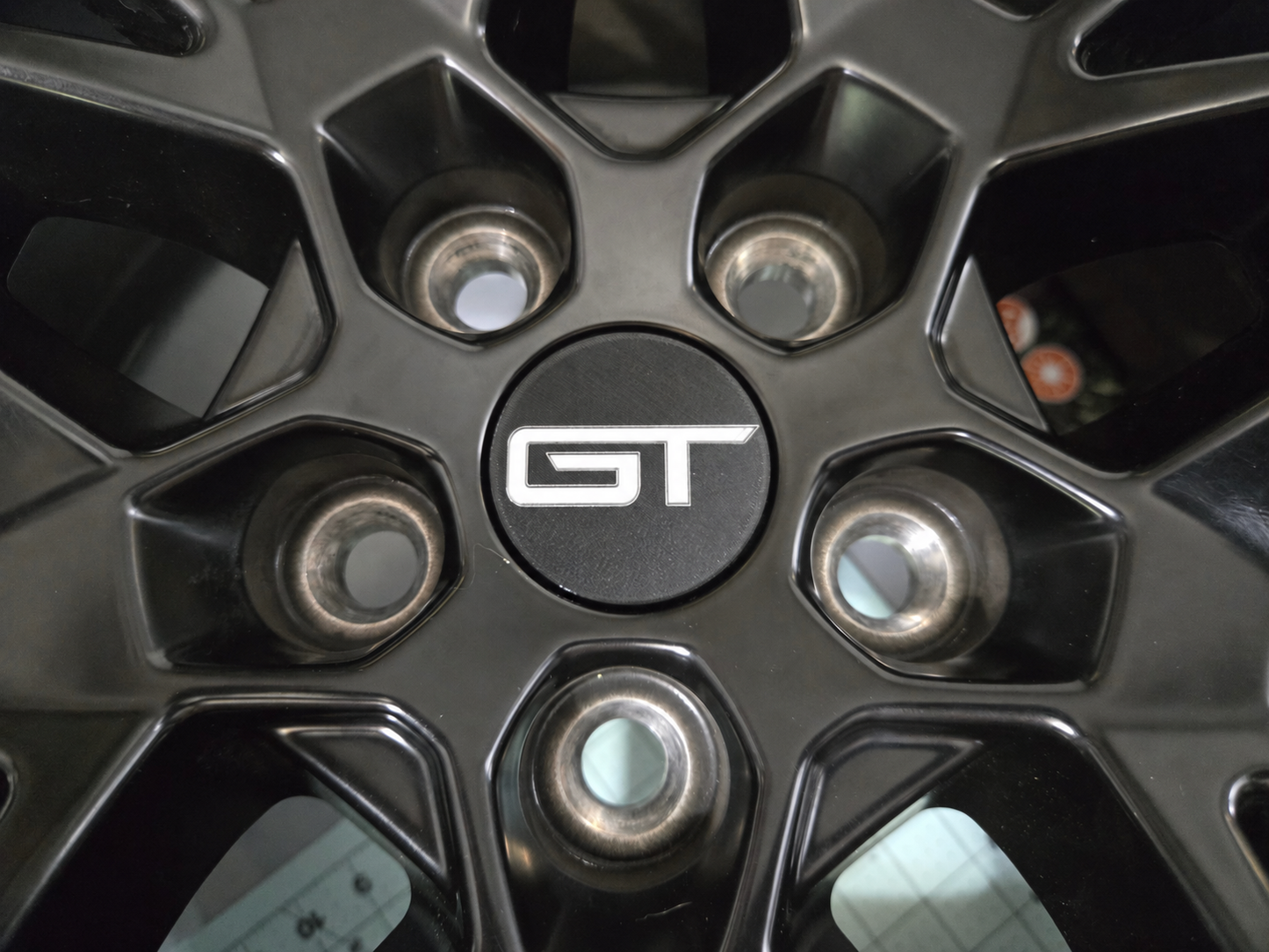 Mustang GT logo OEM-Style Wheel Center Caps – Set of 4