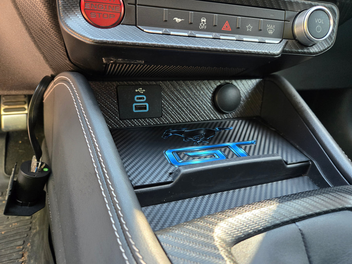 2024+ Ford Mustang Charging Port Cover